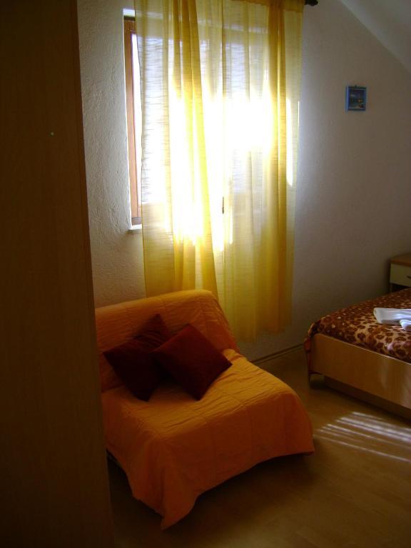 Apartments Mila Bol Zimmer foto