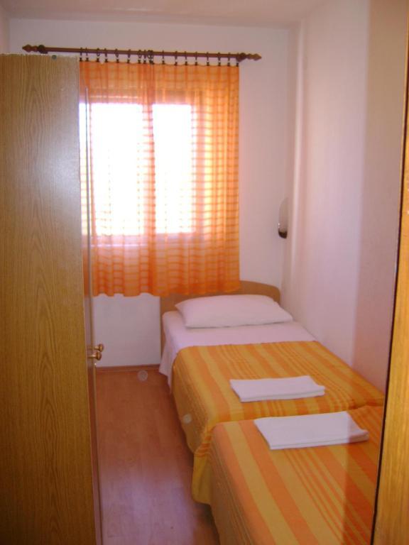 Apartments Mila Bol Zimmer foto